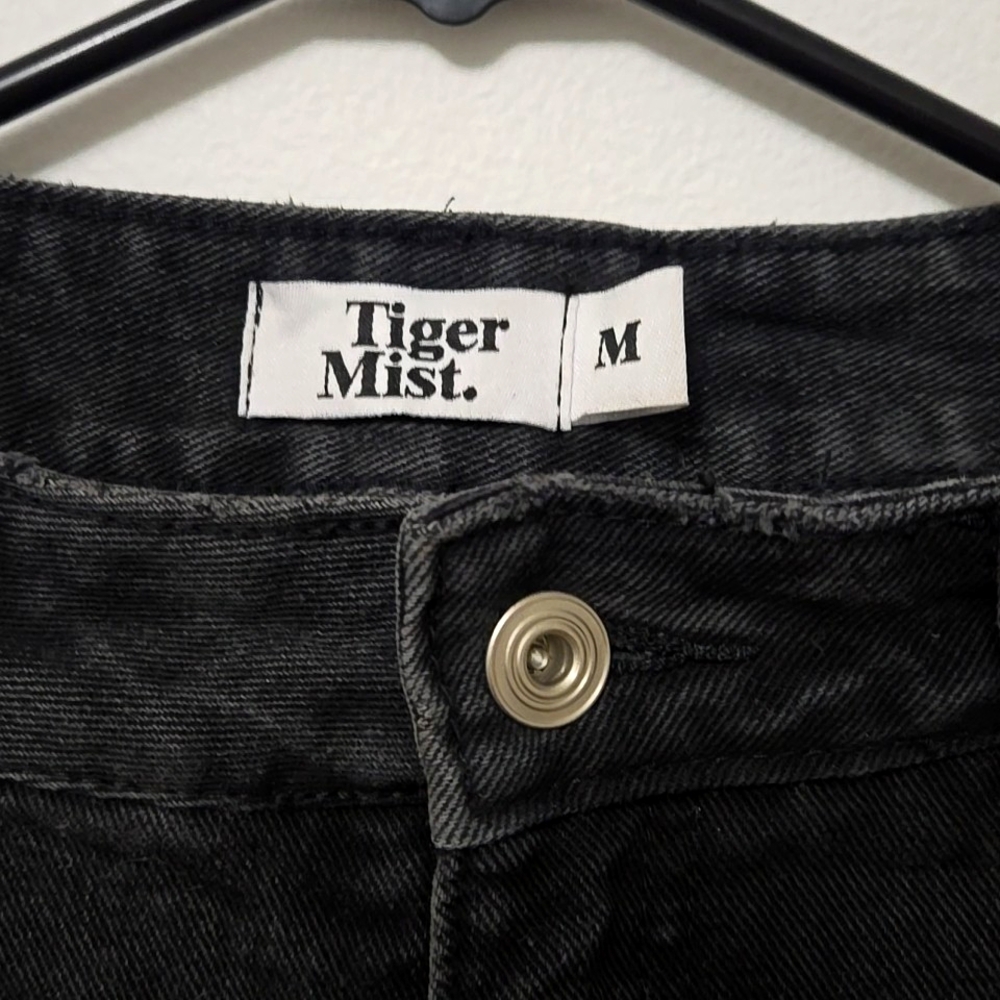 Black Tiger MIST jeans Size MEDIUM